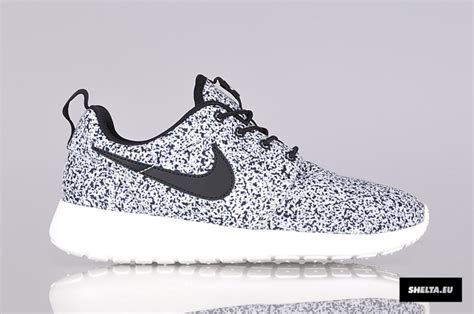 nike roshe run grau weiß schwarz|Nike Roshe Run online kaufen .